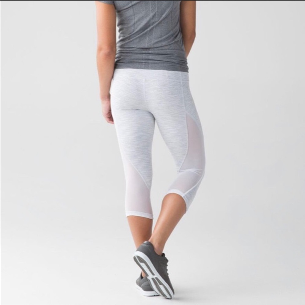 Lululemon- Run with the sun legging size 6